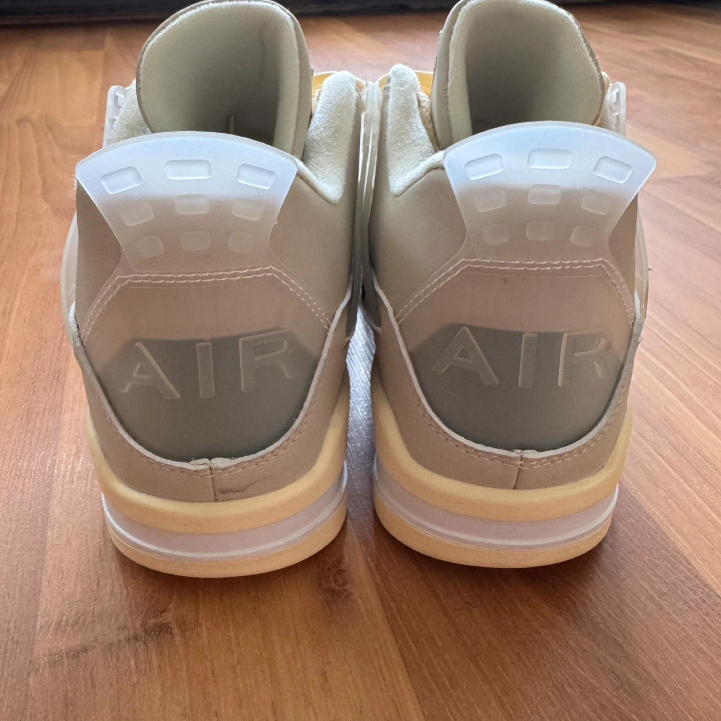 Air Jordan 4 Retro Off-White Sail Sneakers - photo 3
