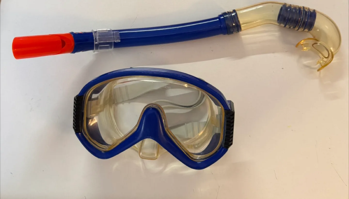 Snorkel Mask and Tube Set