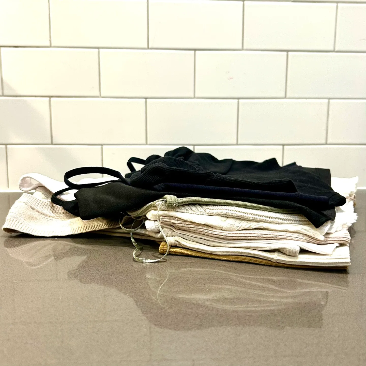 Zara/Garage Clothing Lot CROPPED XS image indicator(6)