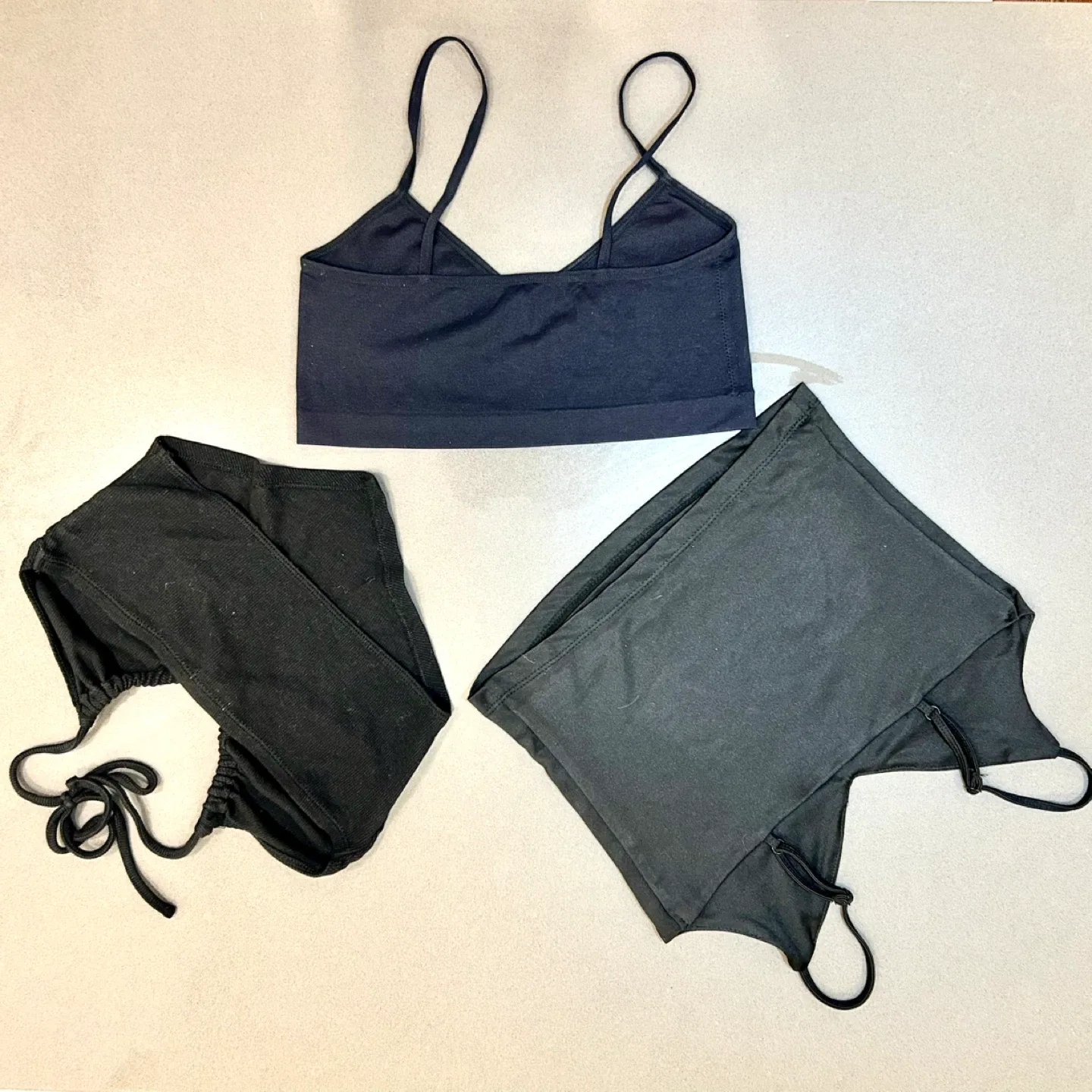 Zara/Garage Clothing Lot CROPPED XS image indicator(5)