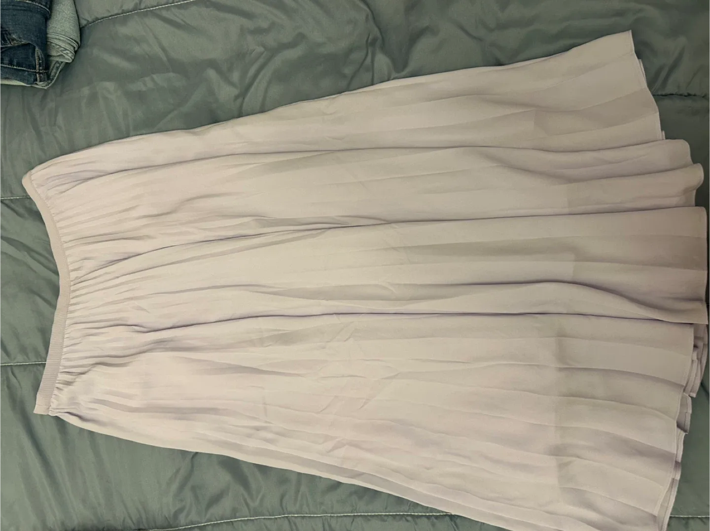 Uniqlo Pleated Skirt - Size L image indicator(2)