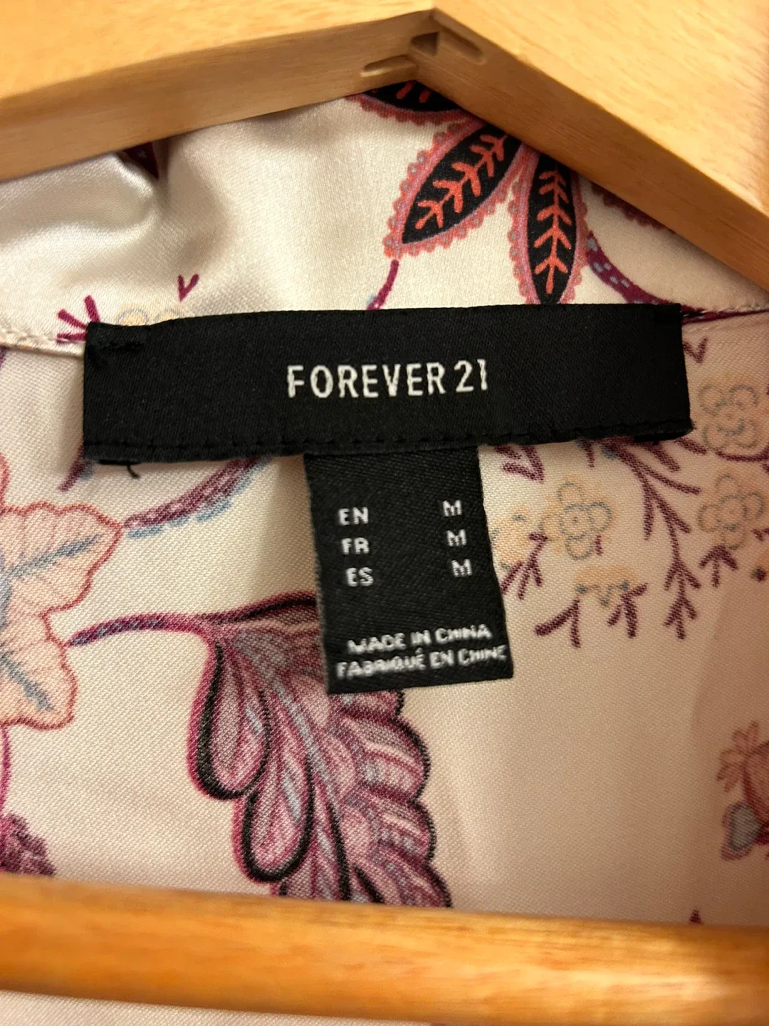 Forever 21 Floral Print Shirt - Size M image indicator(3)