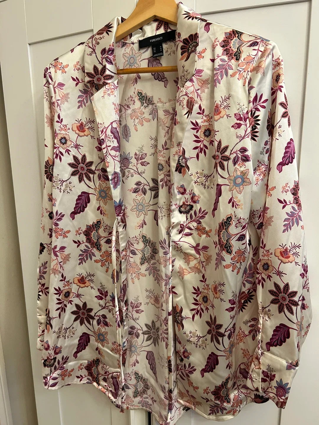 Forever 21 Floral Print Shirt - Size M image indicator(2)