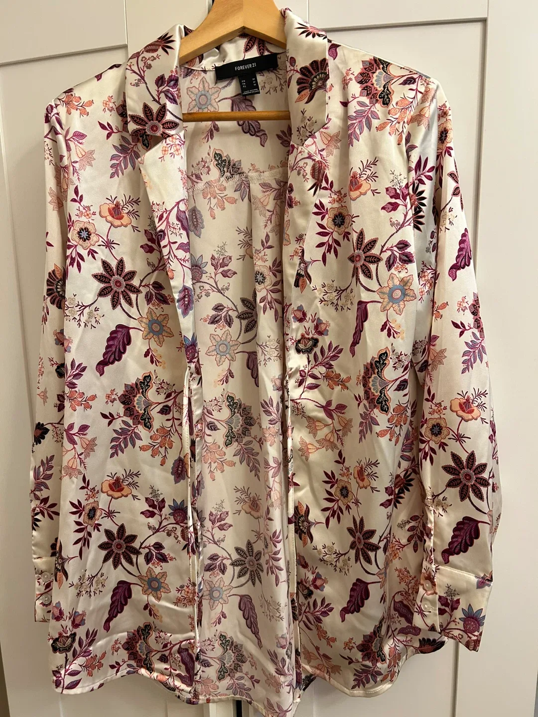 Forever 21 Floral Print Shirt - Size M image indicator(4)