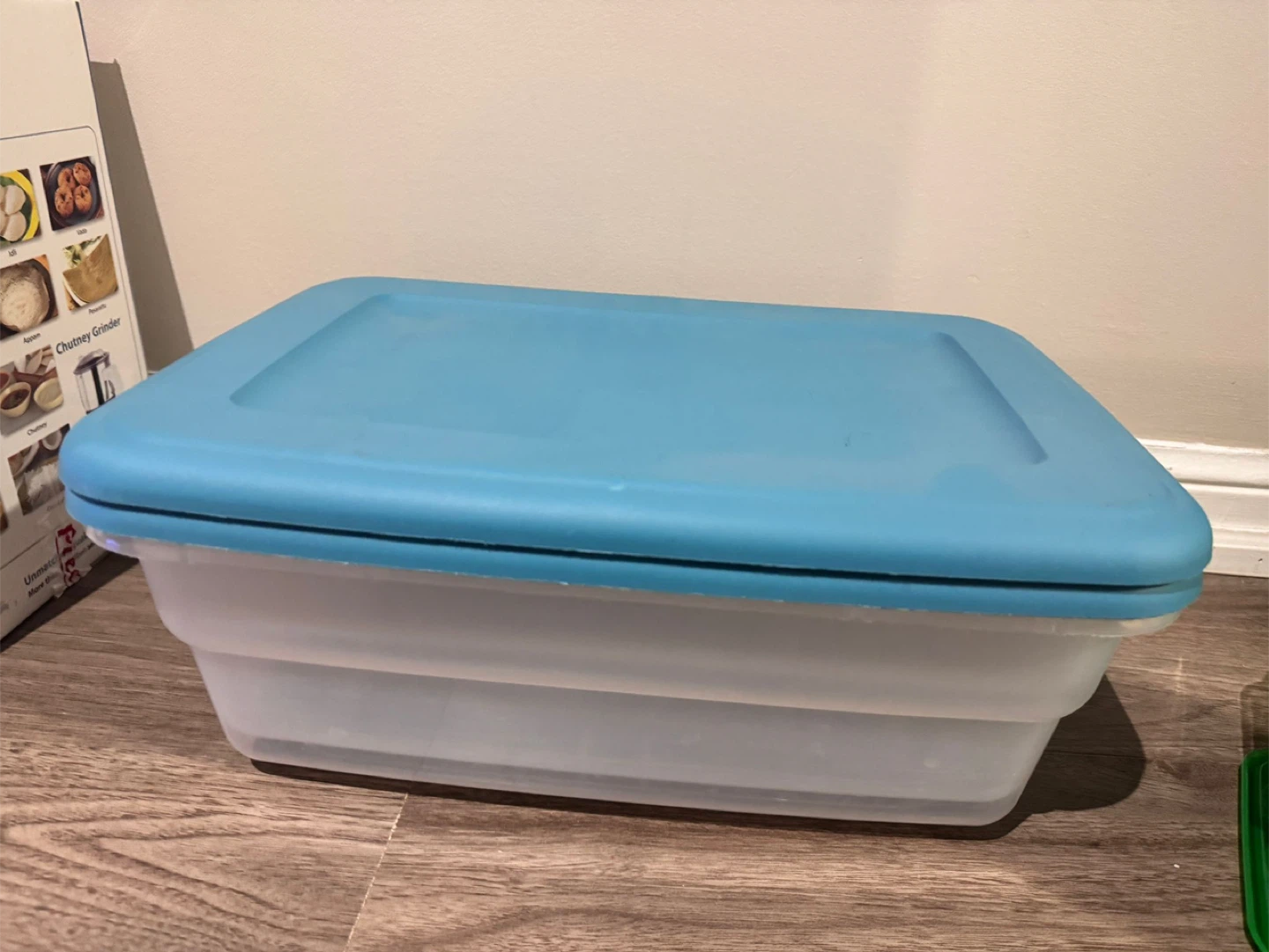 Plastic Food Storage Containers - photo 2
