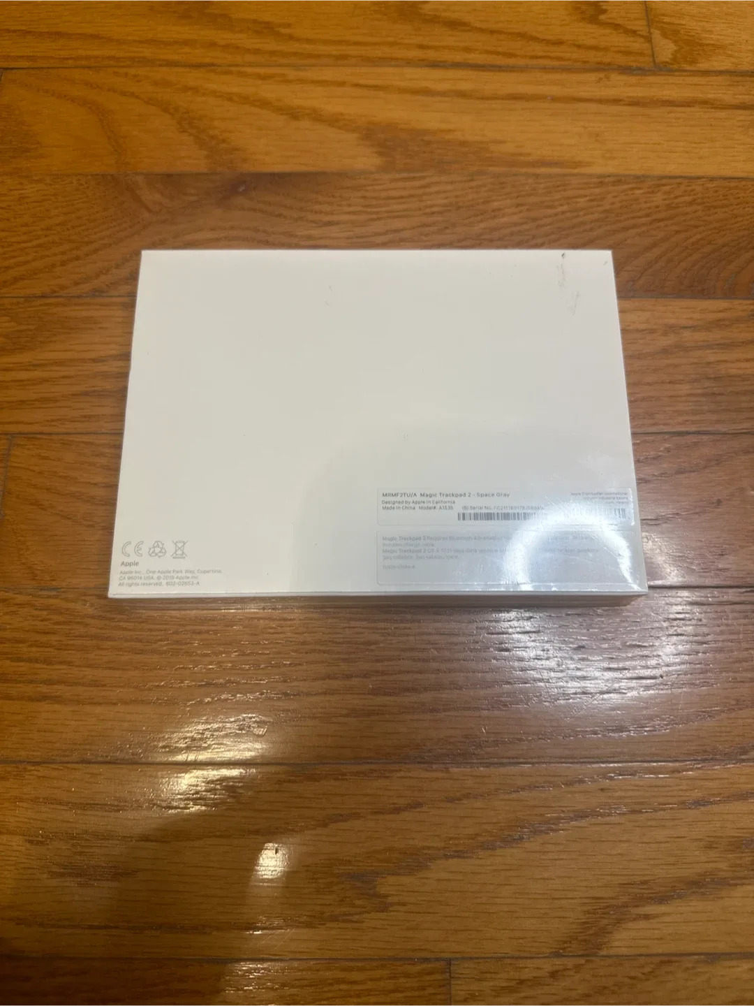 Apple Magic Trackpad - Space Gray image indicator(2)