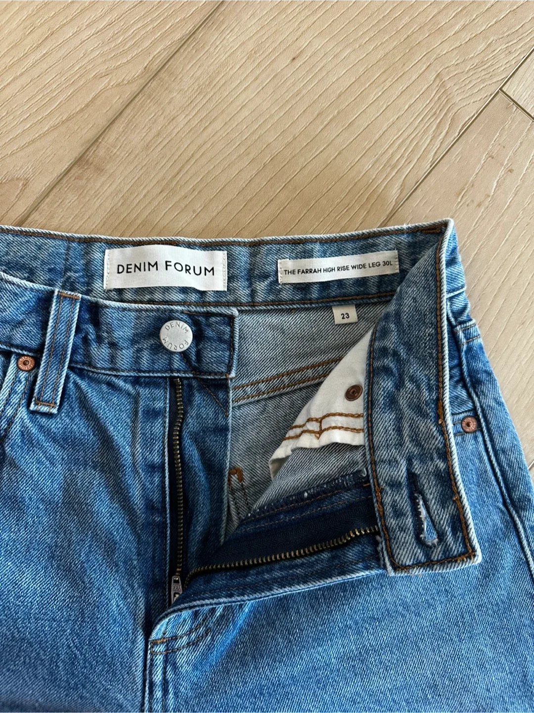 Denim Forum Farrah Jeans image indicator(5)