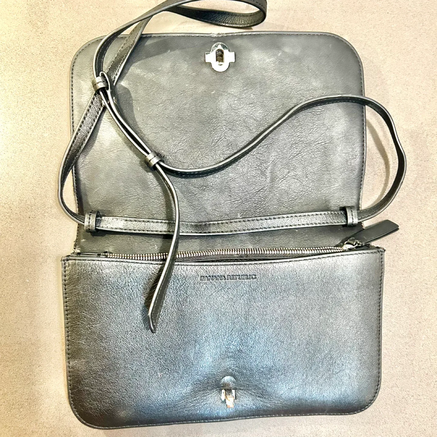 Genuine Mohair Banana Republic Crossbody Bag - Navy Blue & Gold image indicator(3)