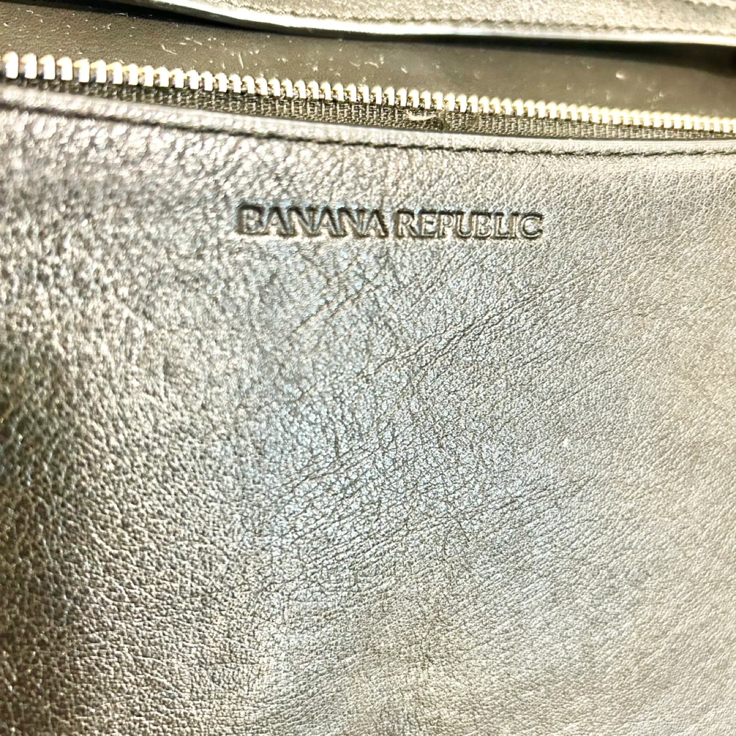 Genuine Mohair Banana Republic Crossbody Bag - Navy Blue & Gold image indicator(4)