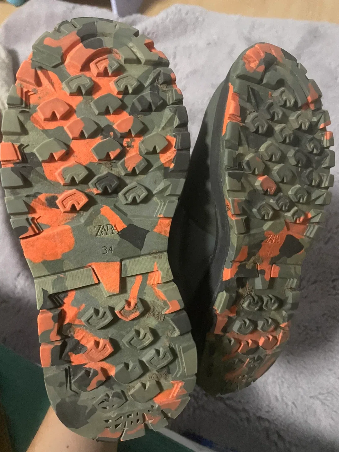 Zara Kids Boots - Size 34 image indicator(5)