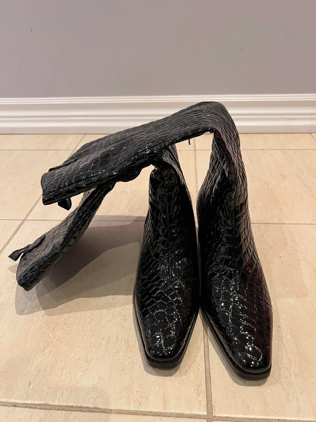 Black Crocodile Embossed Boots - Size 8 image indicator(4)