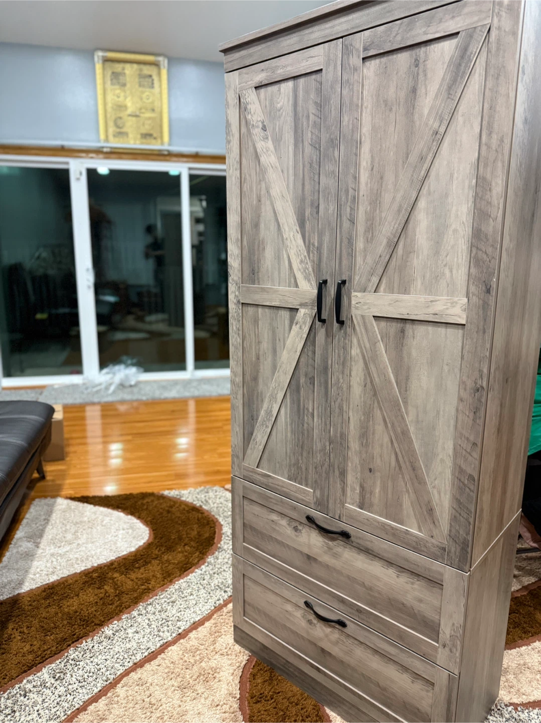 Rustic Farmhouse Style Wardrobe - photo 2
