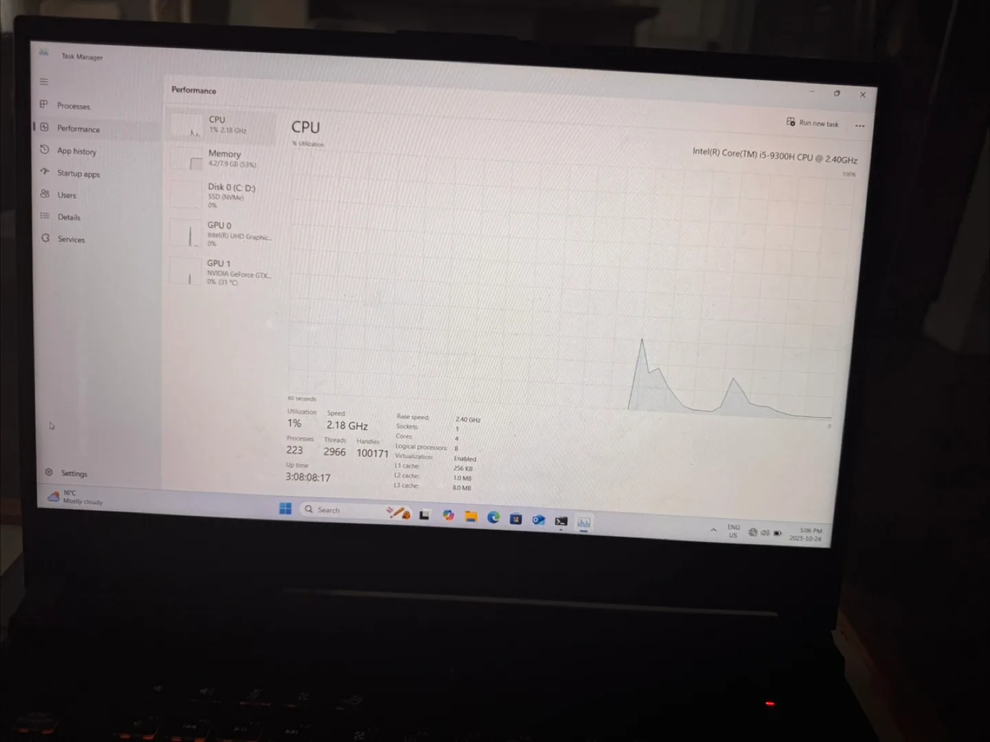 Asus Rog Strix Gaming laptop image indicator(5)