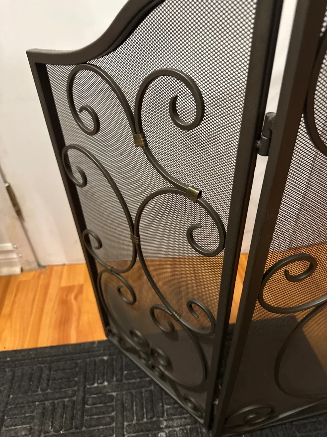 Fireplace Screen - Black Metal image indicator(2)