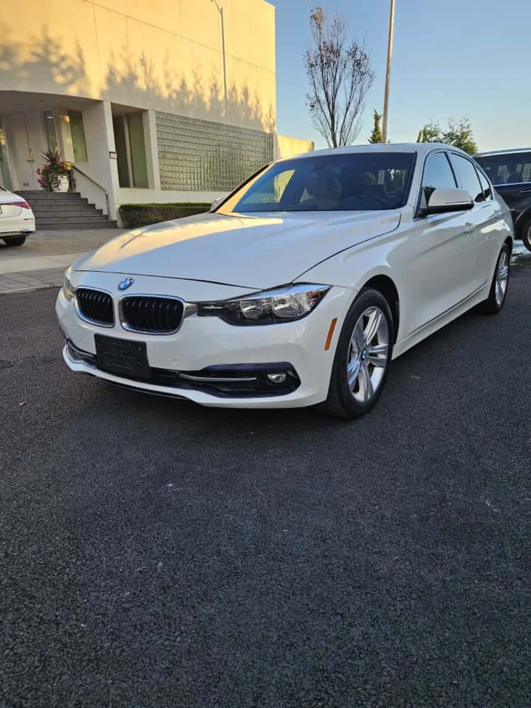 2017 BMW 330i AWD image indicator(2)