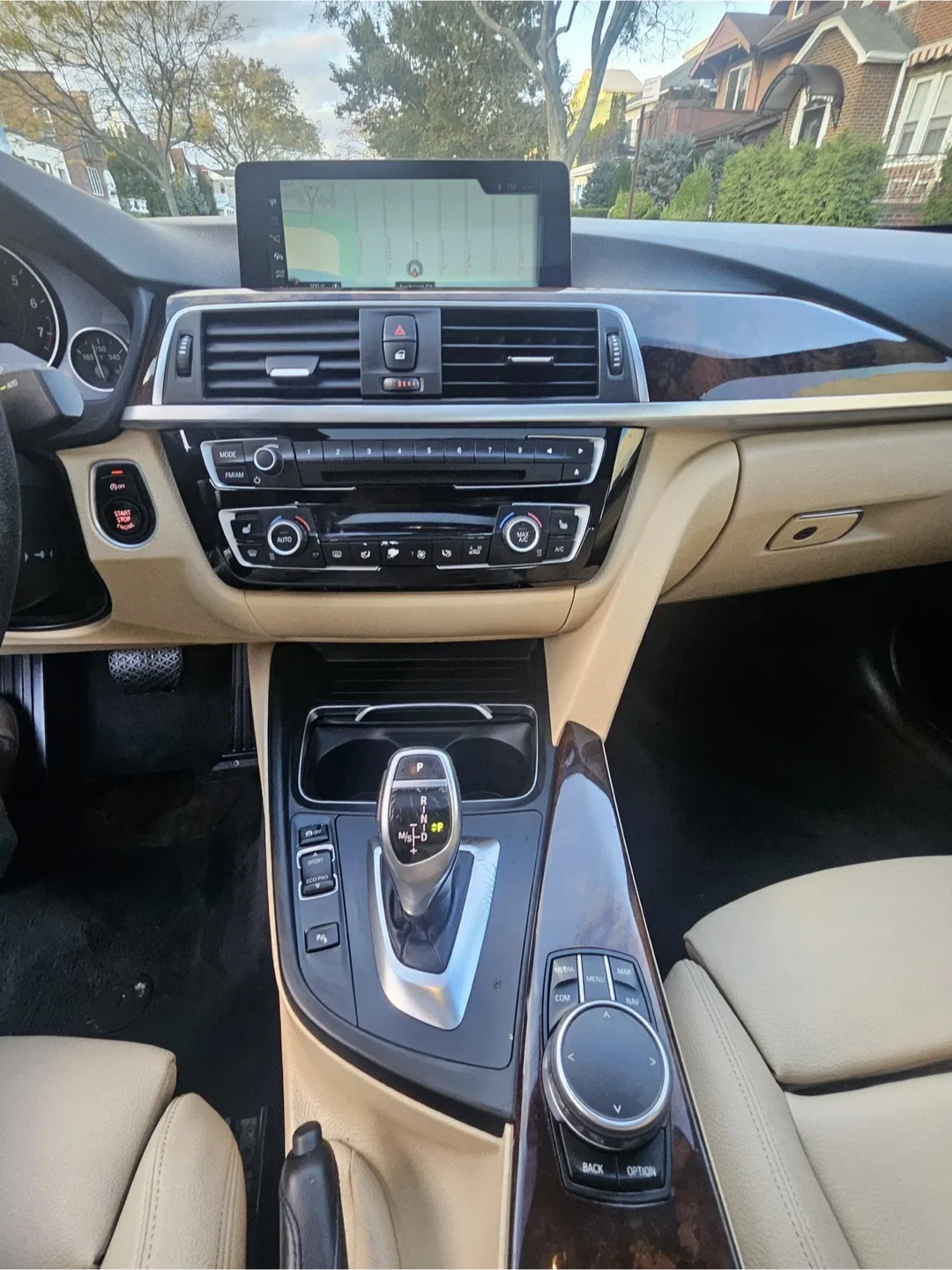 2017 BMW 330i AWD image indicator(7)