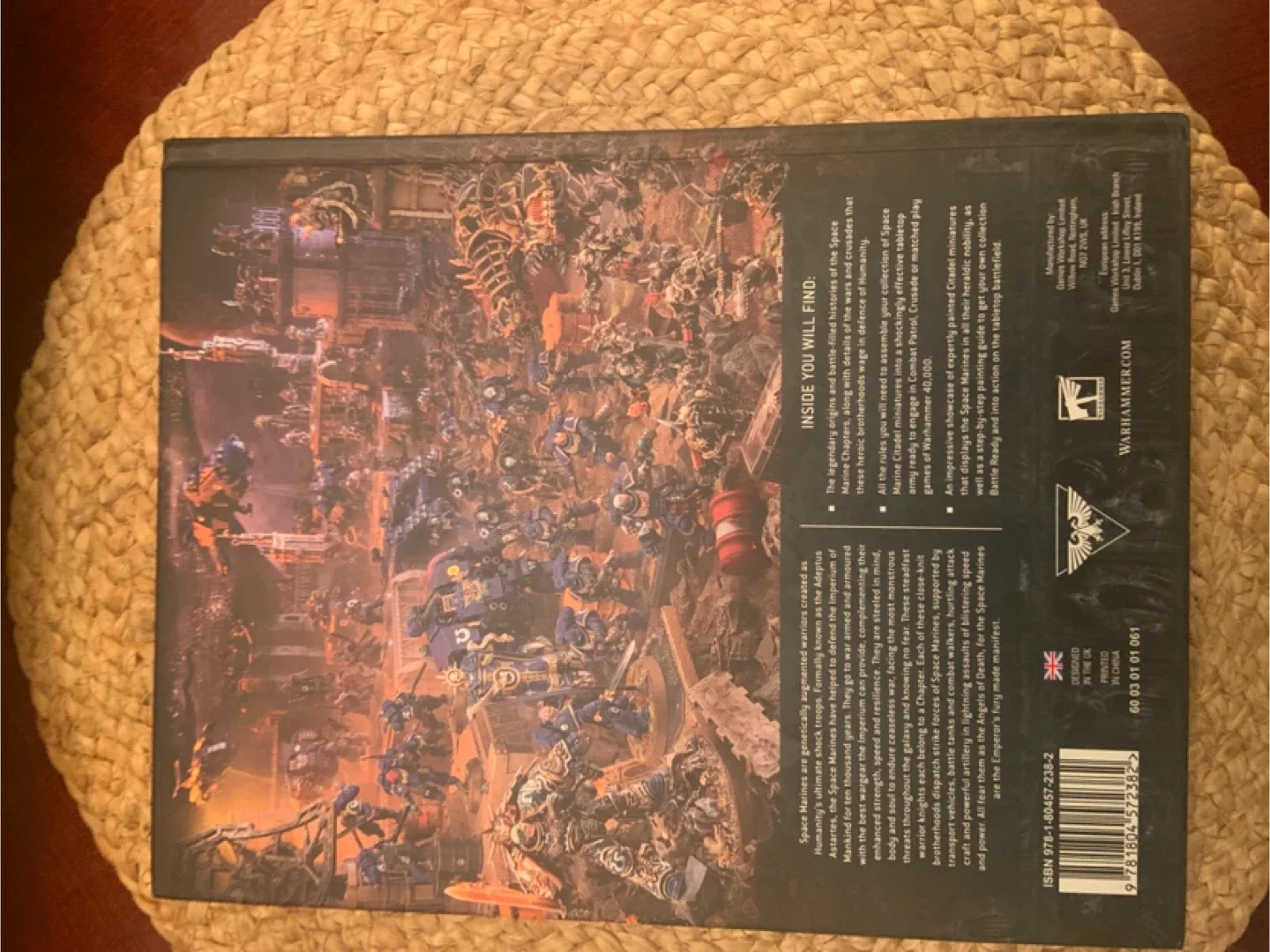 Warhammer 40,000 Codex Space Marines Book image indicator(3)