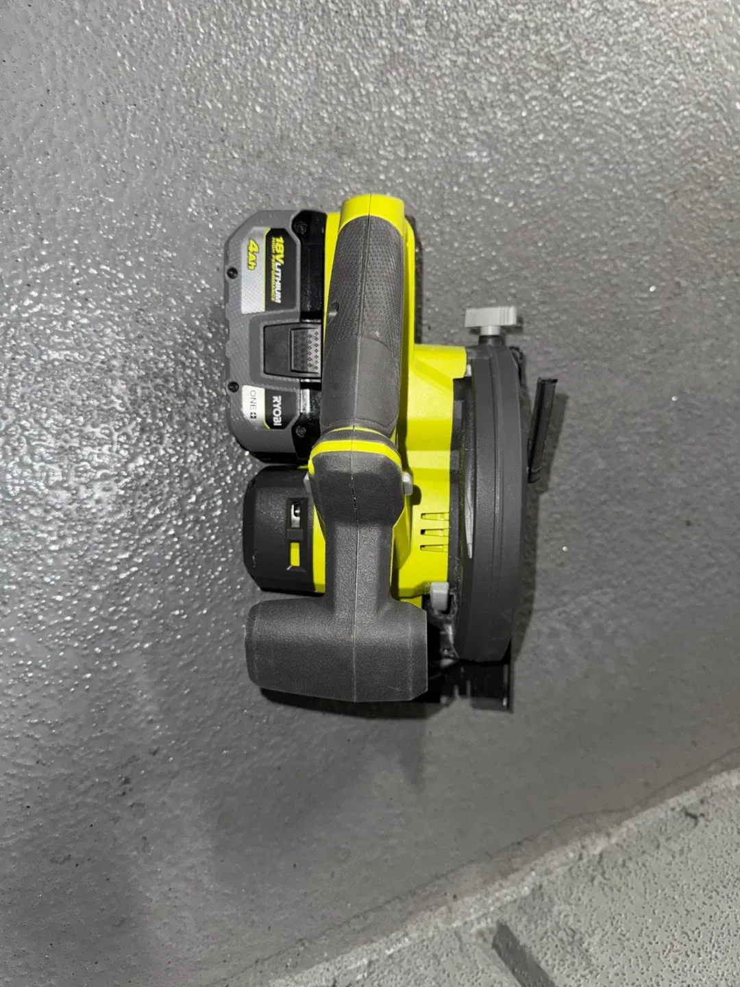 Ryobi ONE+ Cordless Circular Saw w/ Battery & Charger image indicator(2)