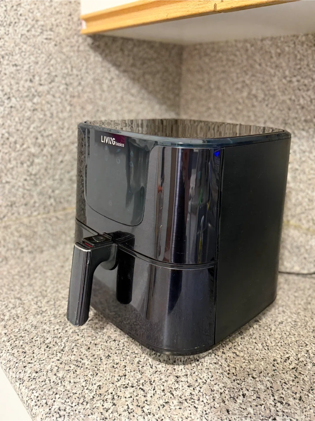 Living Basics Air Fryer - Black thumbnail