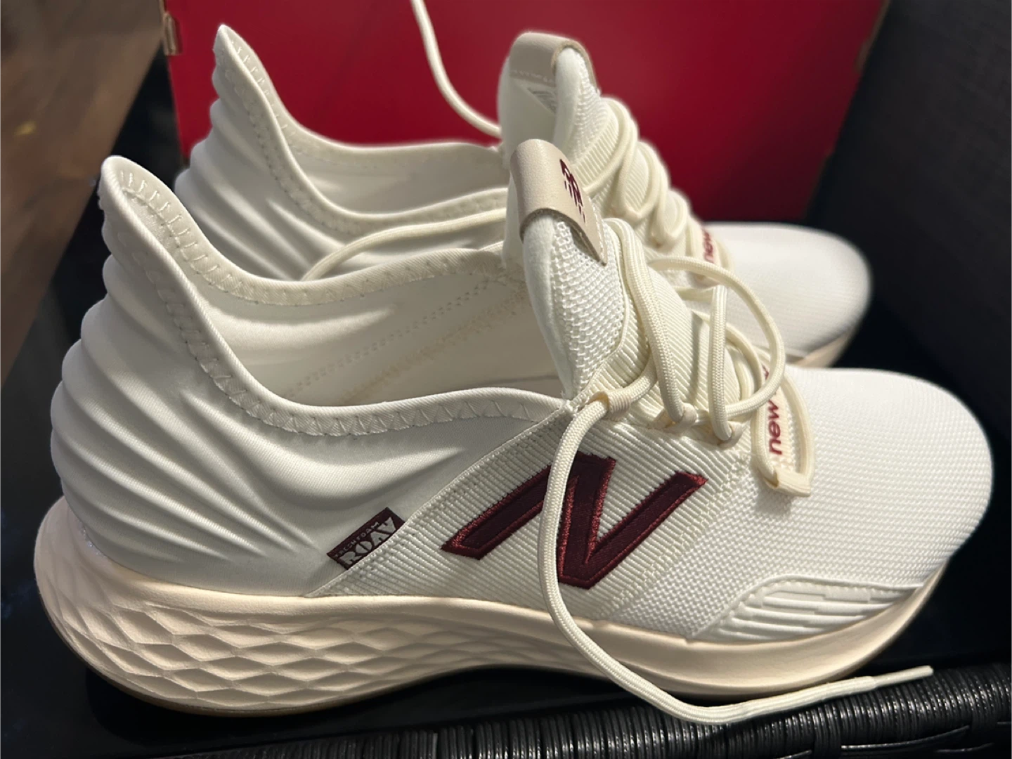 New Balance Fresh Foam Roav v1 Sneakers - US 9.5