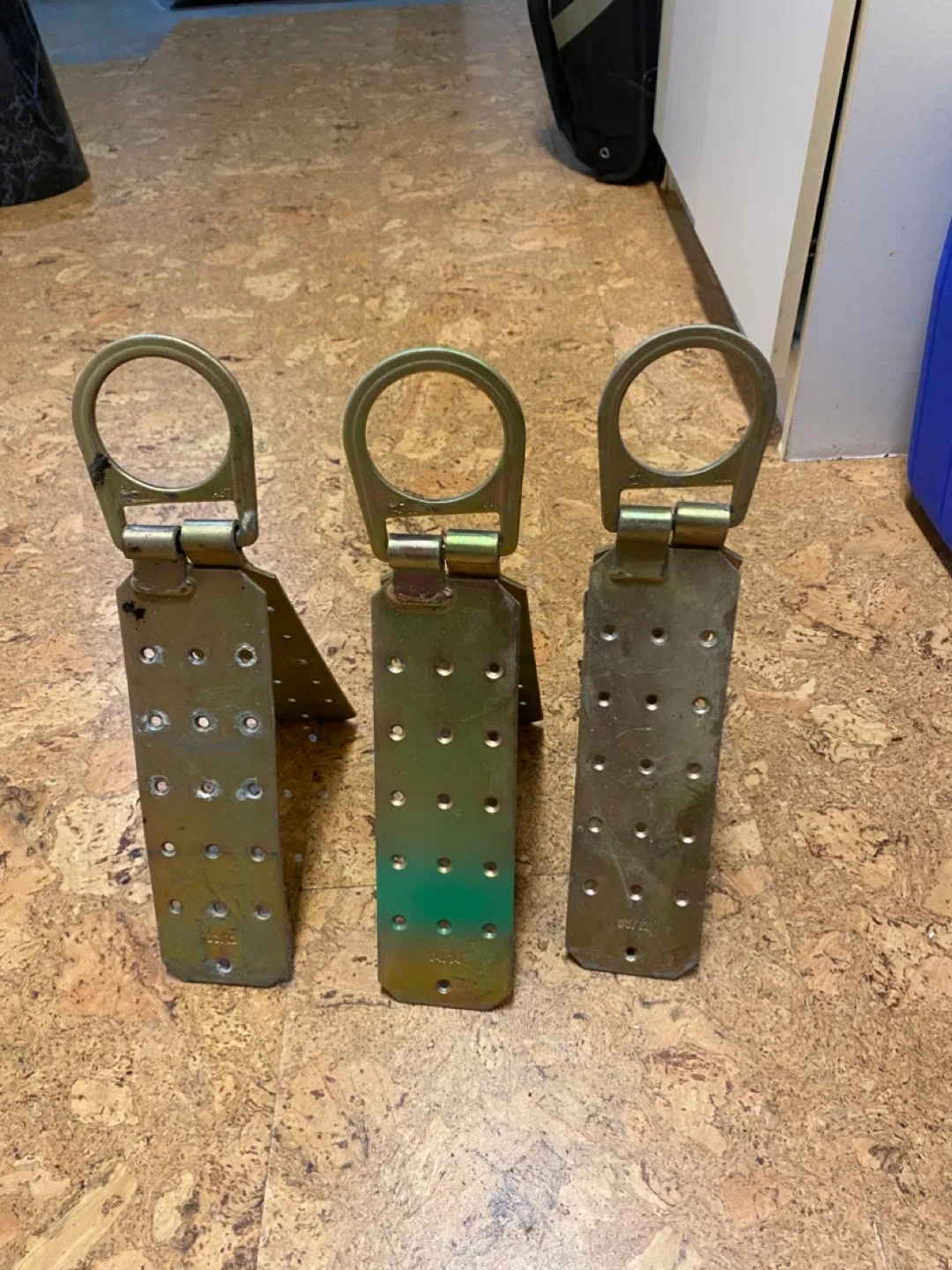 Construction Equipment: Ladders, Planks, Saw, Jacks image indicator(7)