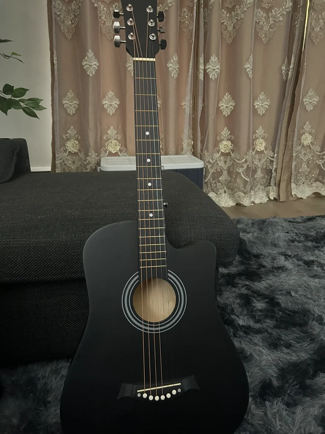 Acoustic Guitar - Black image indicator(2)