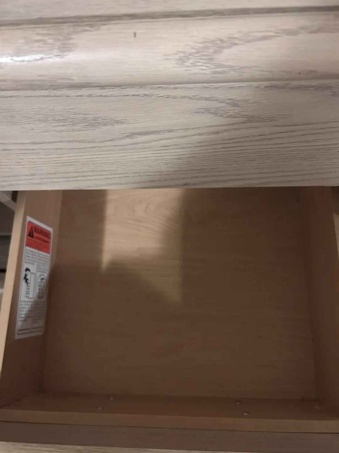 Bedroom Set - Dresser and Nightstands image indicator(5)