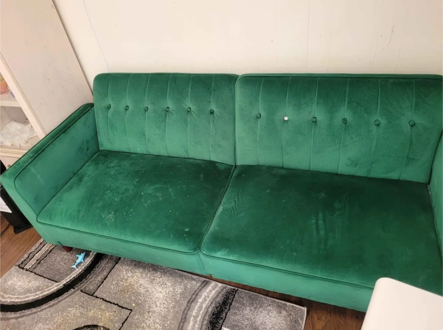 Green Velvet Sofa image indicator(4)