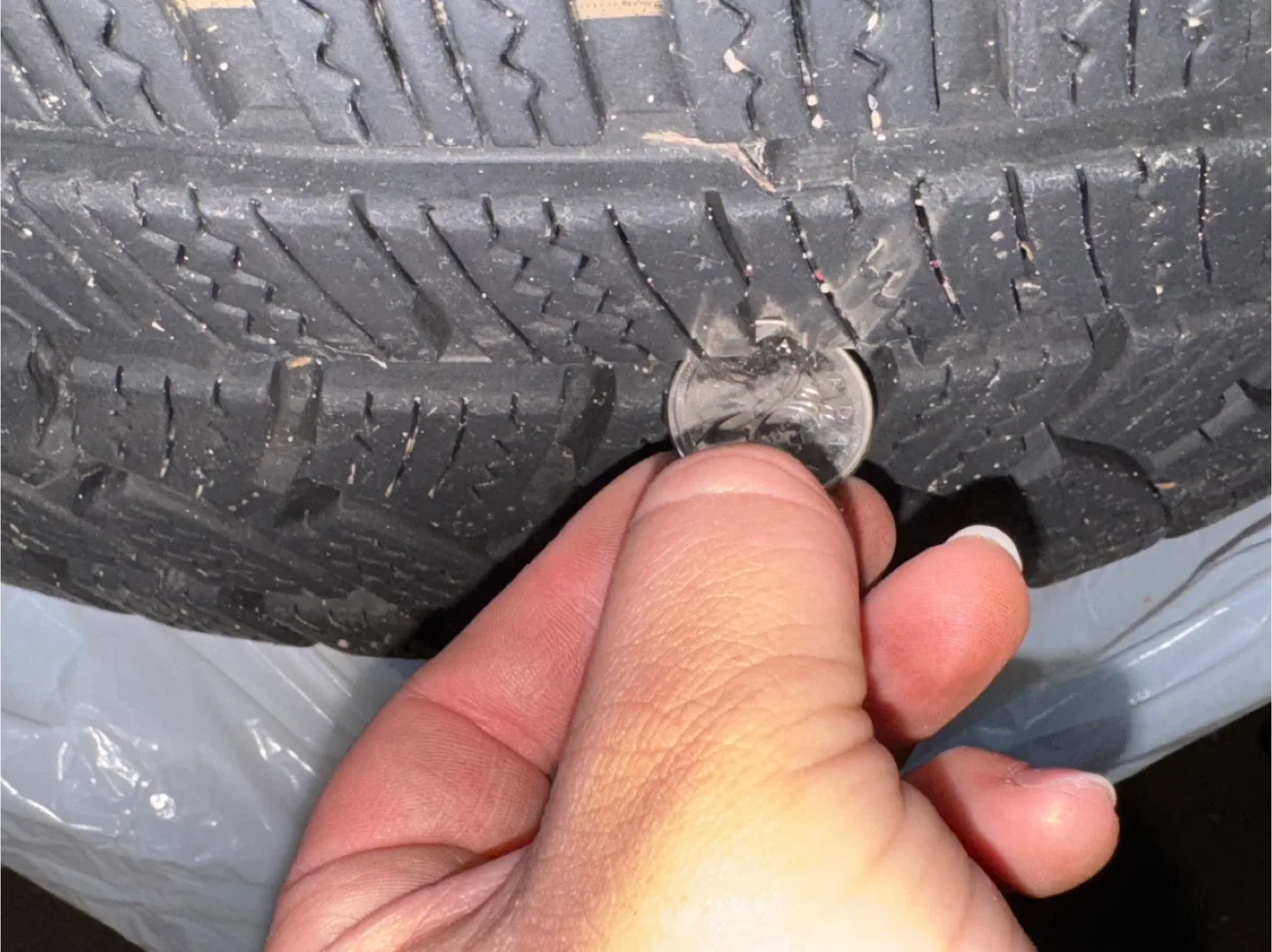225/45R17 Winter Tire image indicator(3)