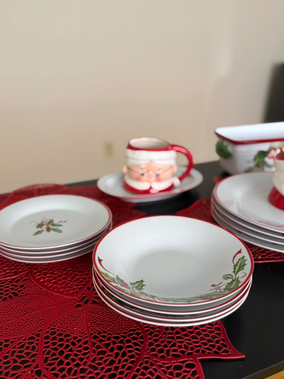 Christmas Dinnerware Set - photo 4