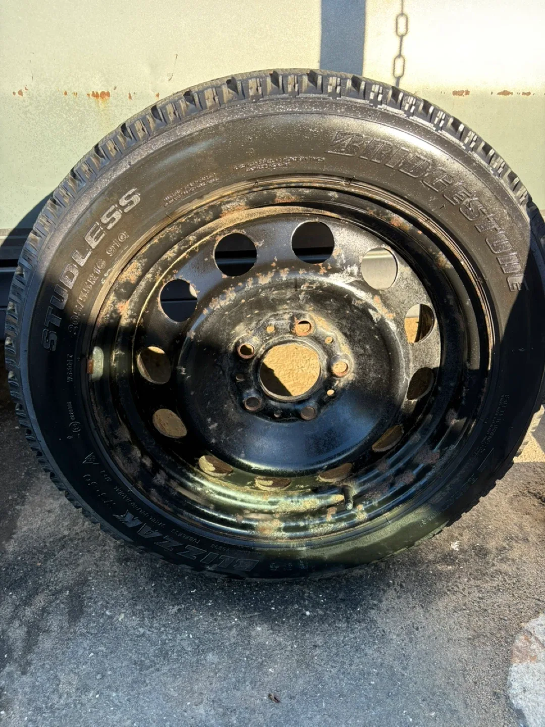 Bridgestone Blizzak Studless Winter Tires image indicator(3)