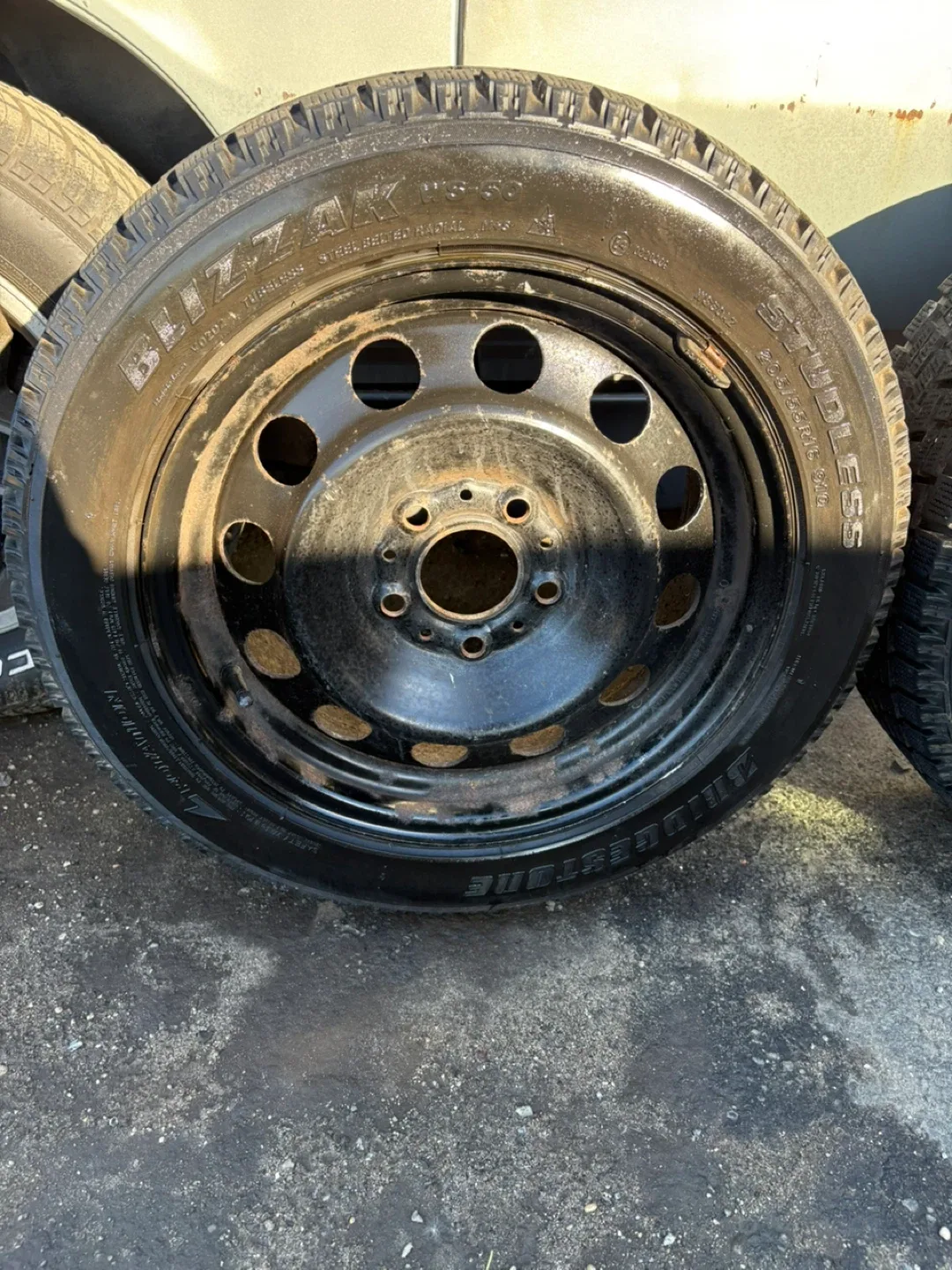 Bridgestone Blizzak Studless Winter Tires image indicator(5)