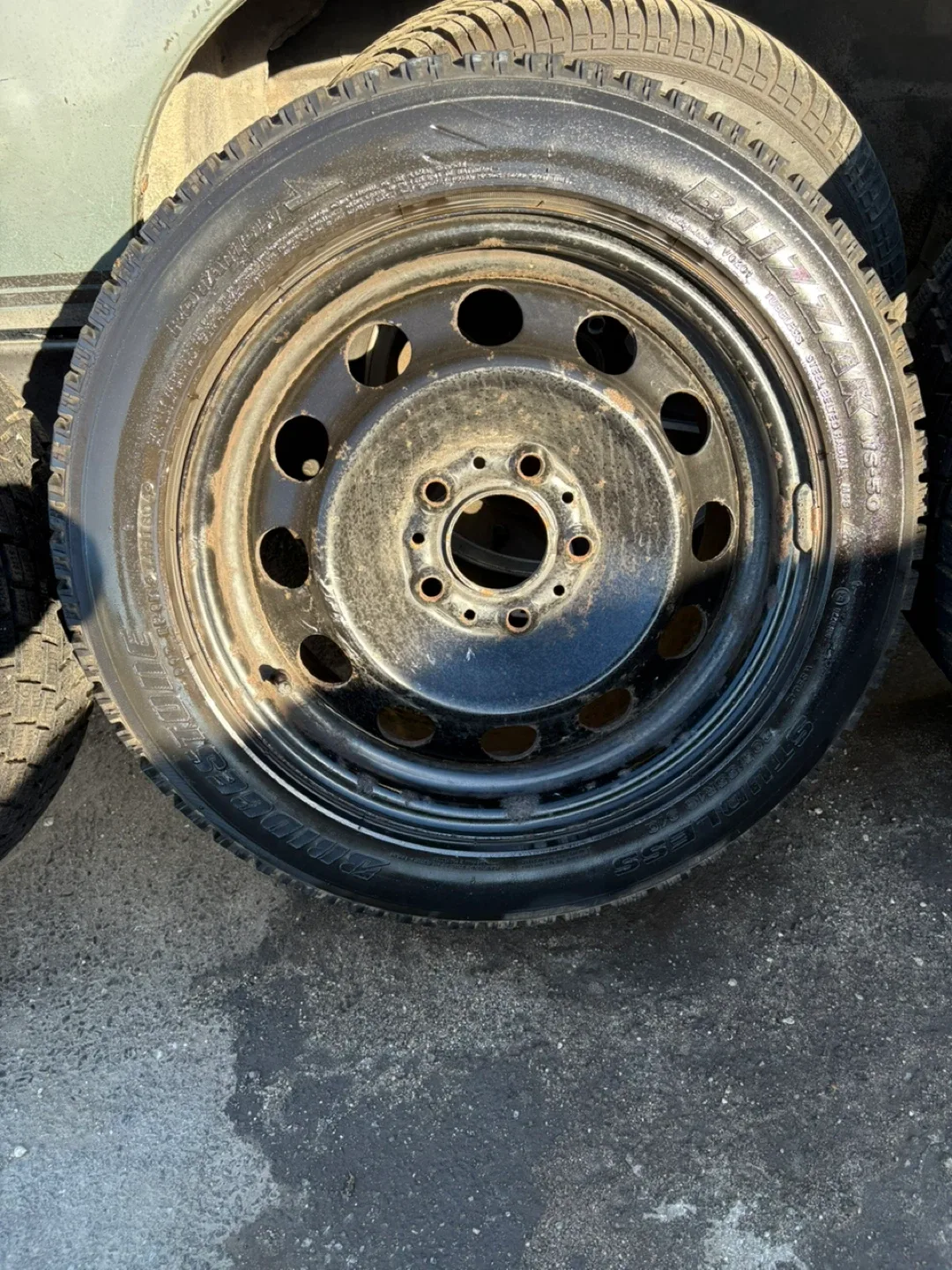 Bridgestone Blizzak Studless Winter Tires image indicator(7)