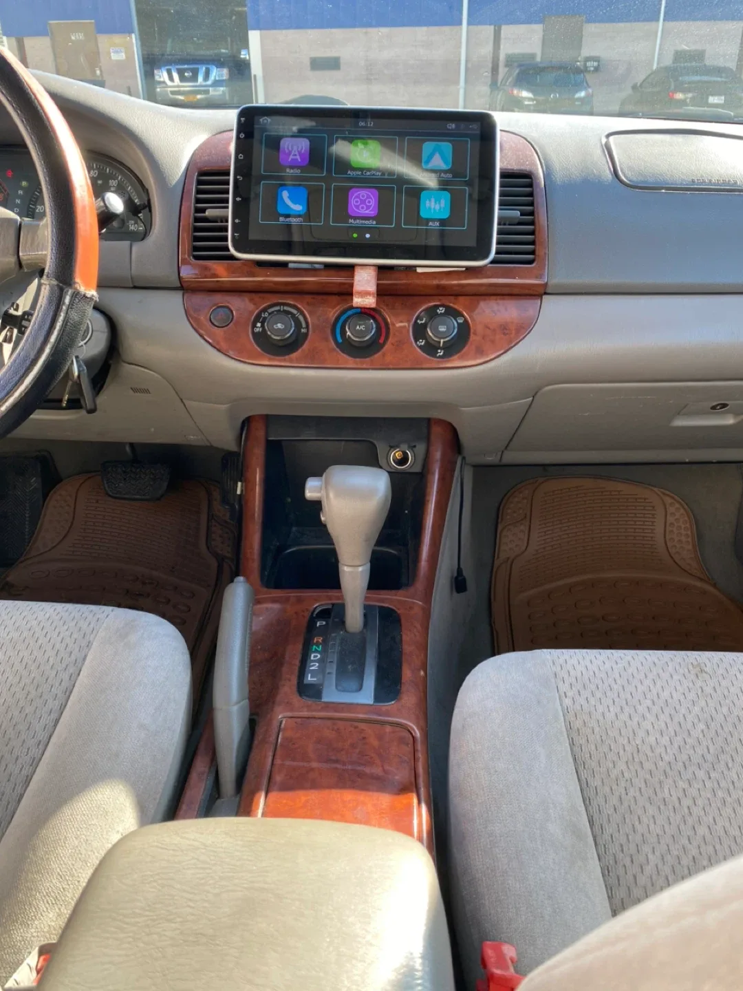 Used Toyota Camry Sedan image indicator(5)