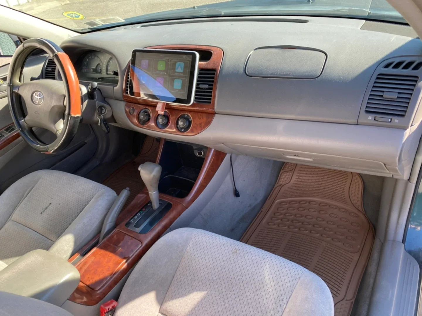 Used Toyota Camry Sedan image indicator(7)