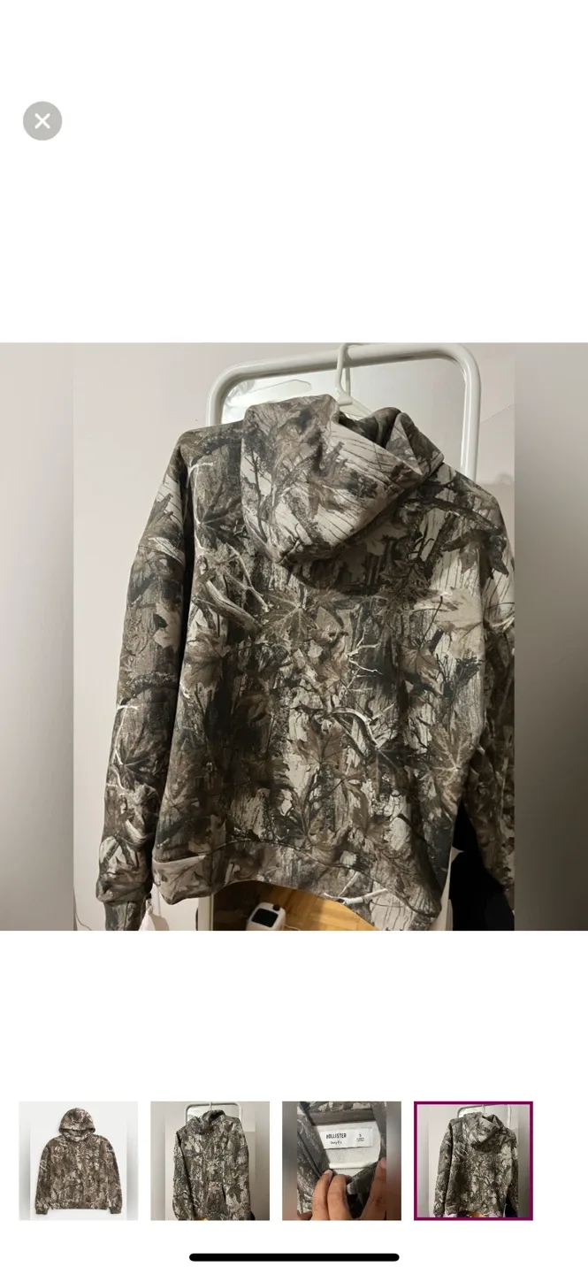 Women’s Hollister Camo Hoodie image indicator(3)