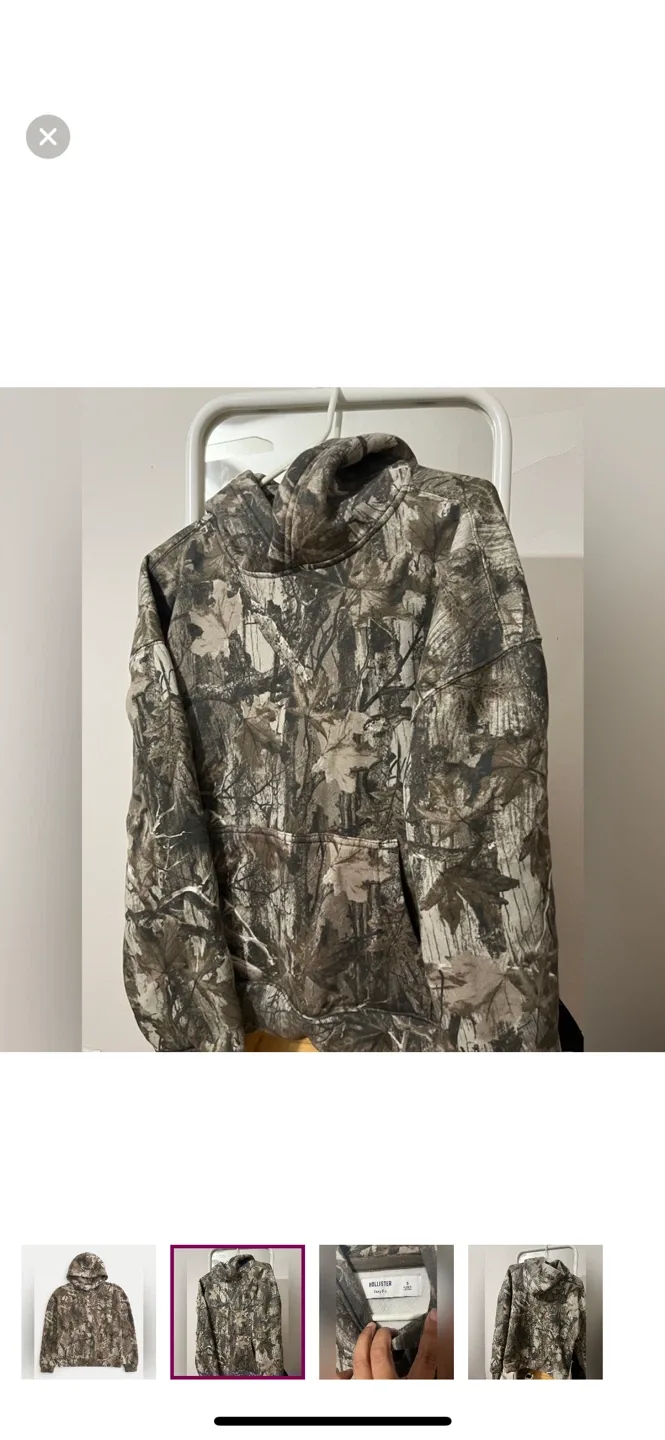 Women’s Hollister Camo Hoodie image indicator(2)