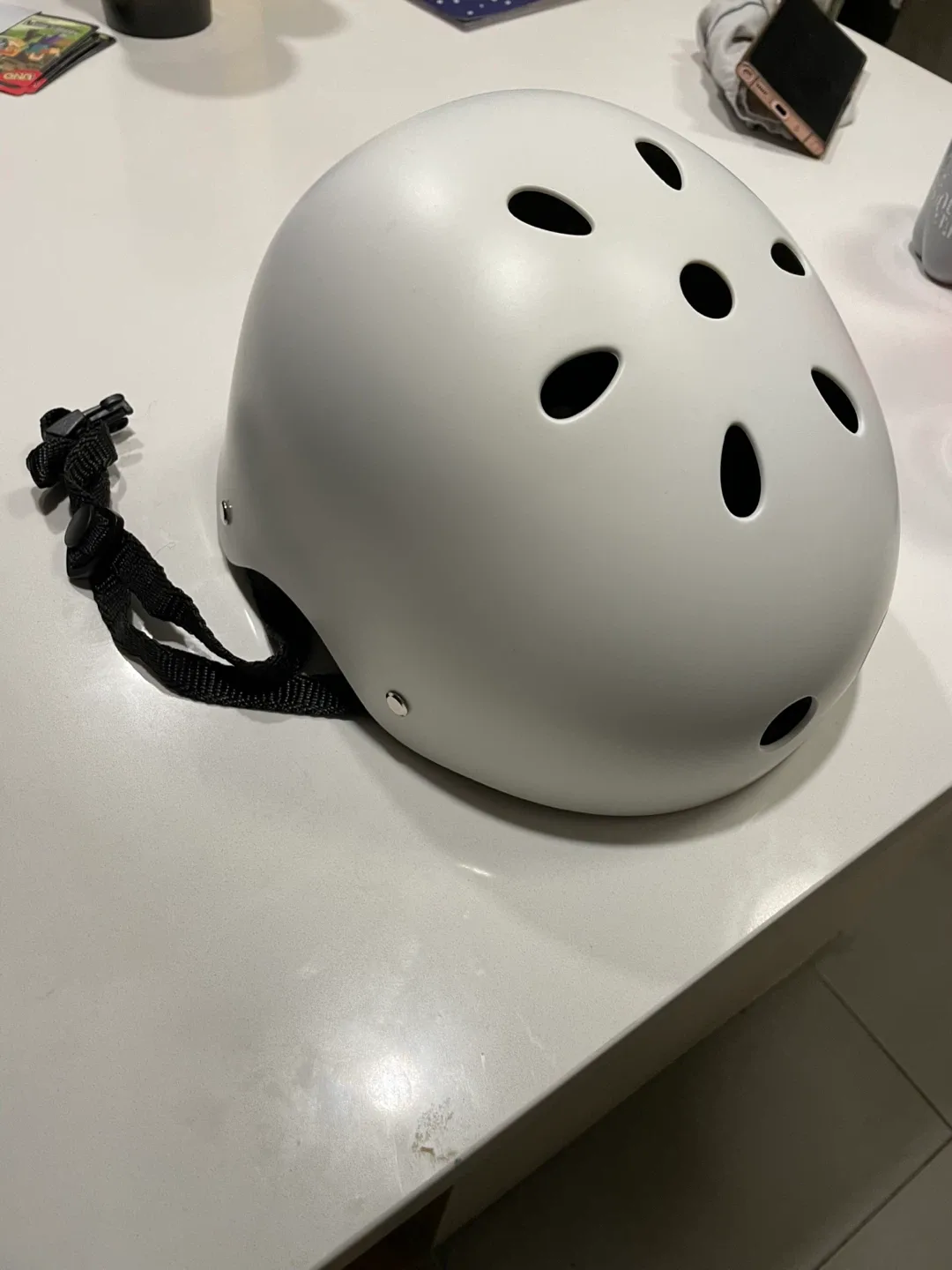 Skate/Bike Helmet - Grey & White image indicator(6)
