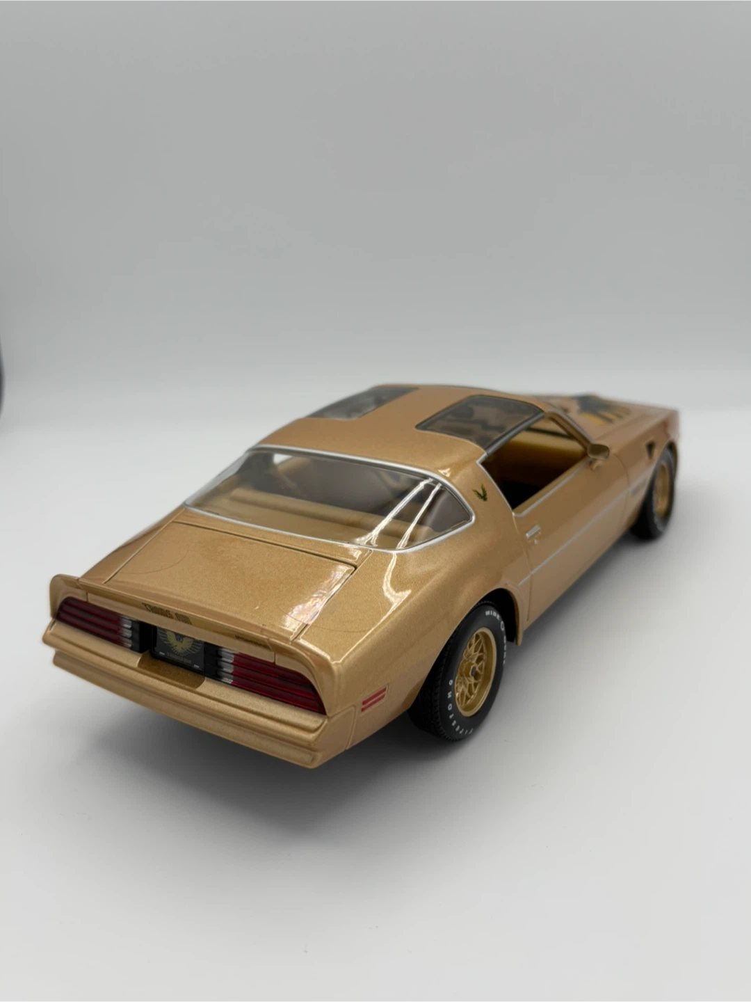 Gold 1977 Pontiac Trans Am Diecast Model - photo 4