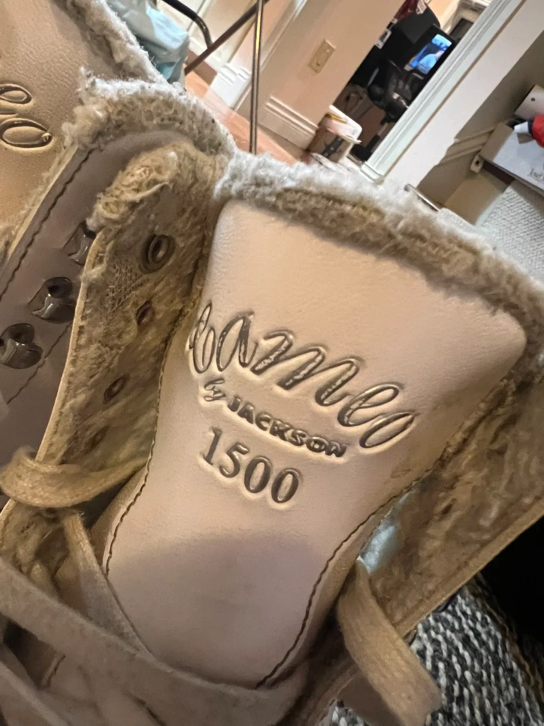 Ice Skates size 4 - Jackson Ultima Romeo 1500 image indicator(2)