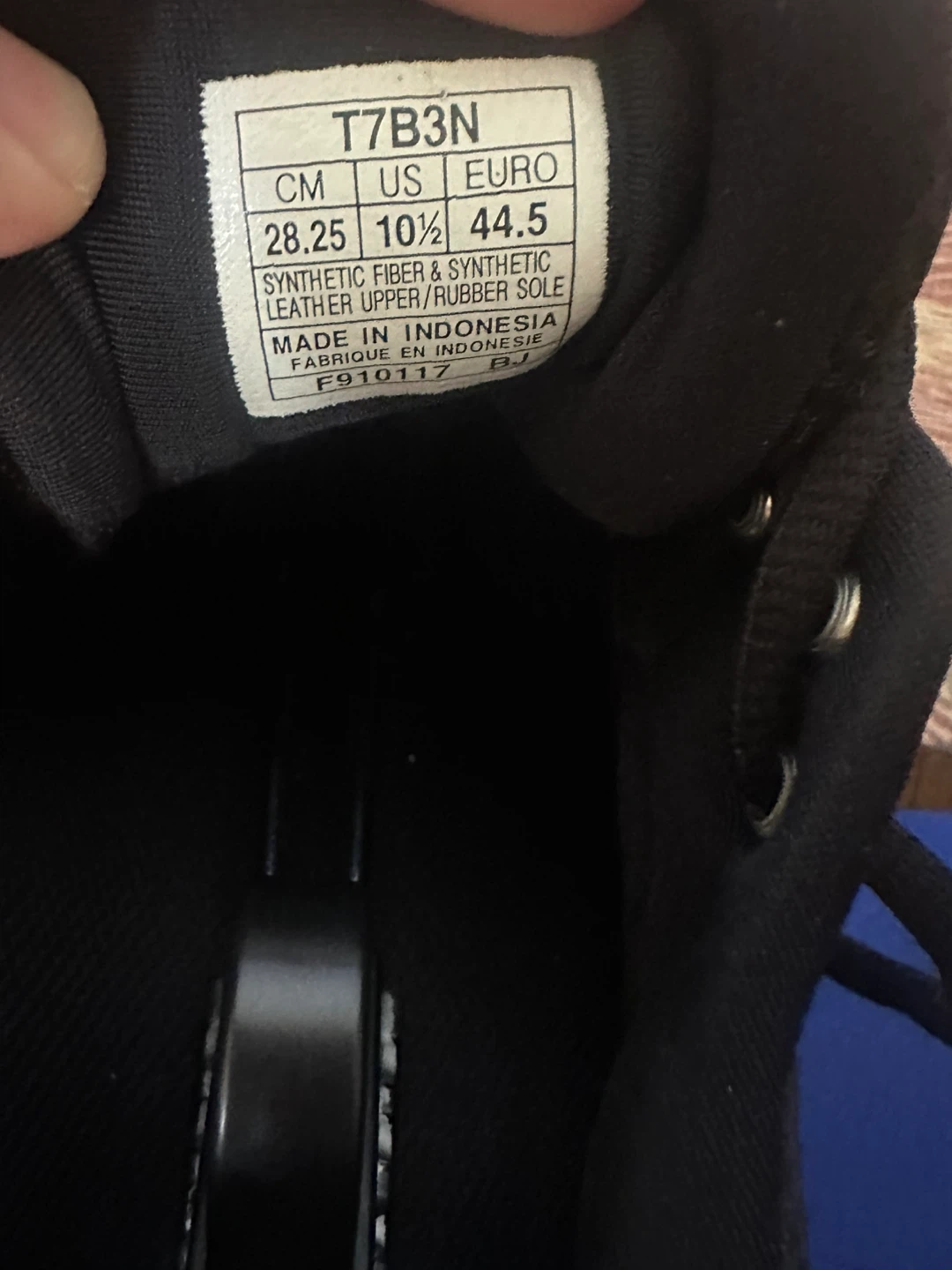 Asics Gel-Kayano 29 Black Running Shoes - Size 10.5 - photo 3