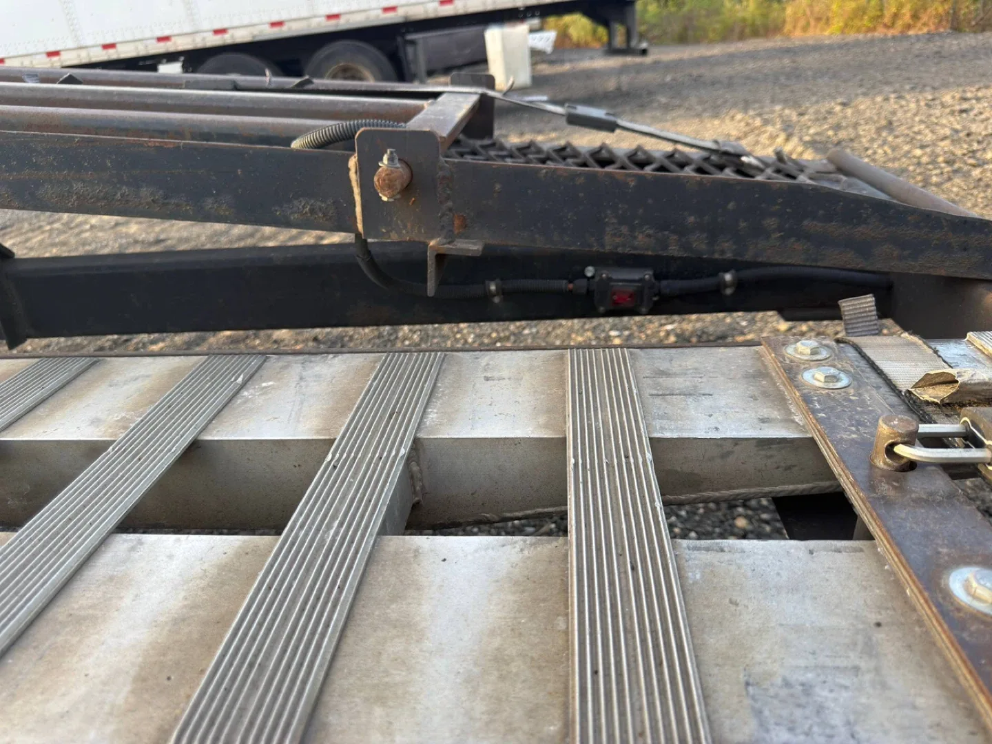 Kaufman Trailer 2023 | Car Hauler | Excellent Condition image indicator(2)