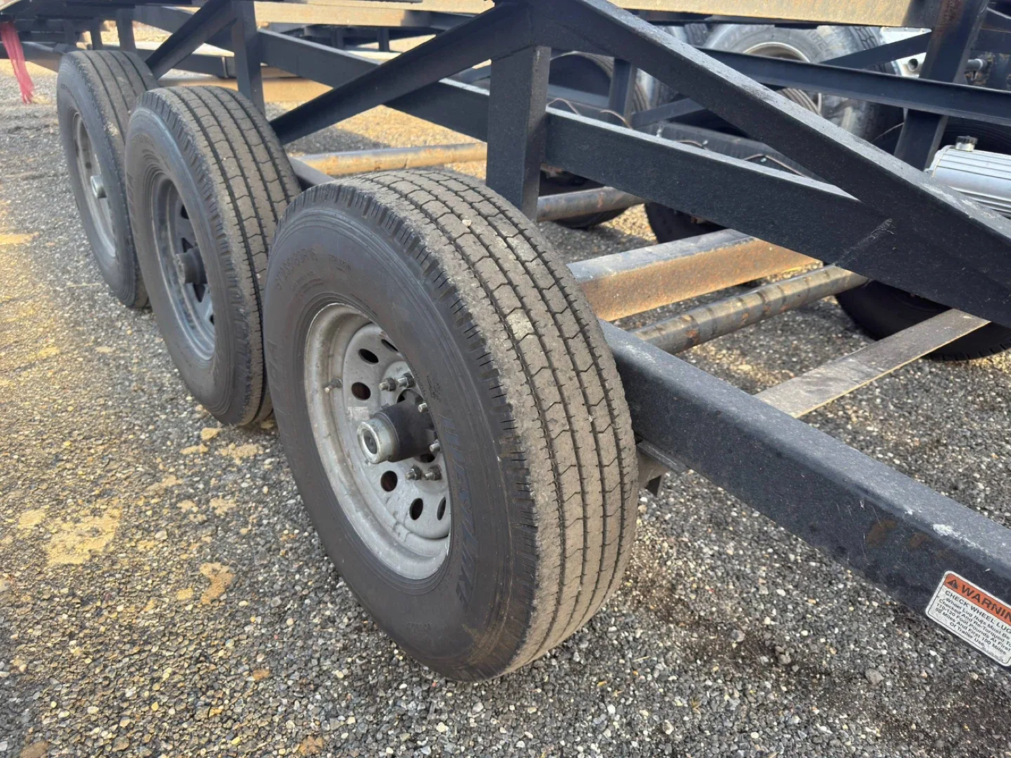 Kaufman Trailer 2023 | Car Hauler | Excellent Condition image indicator(5)