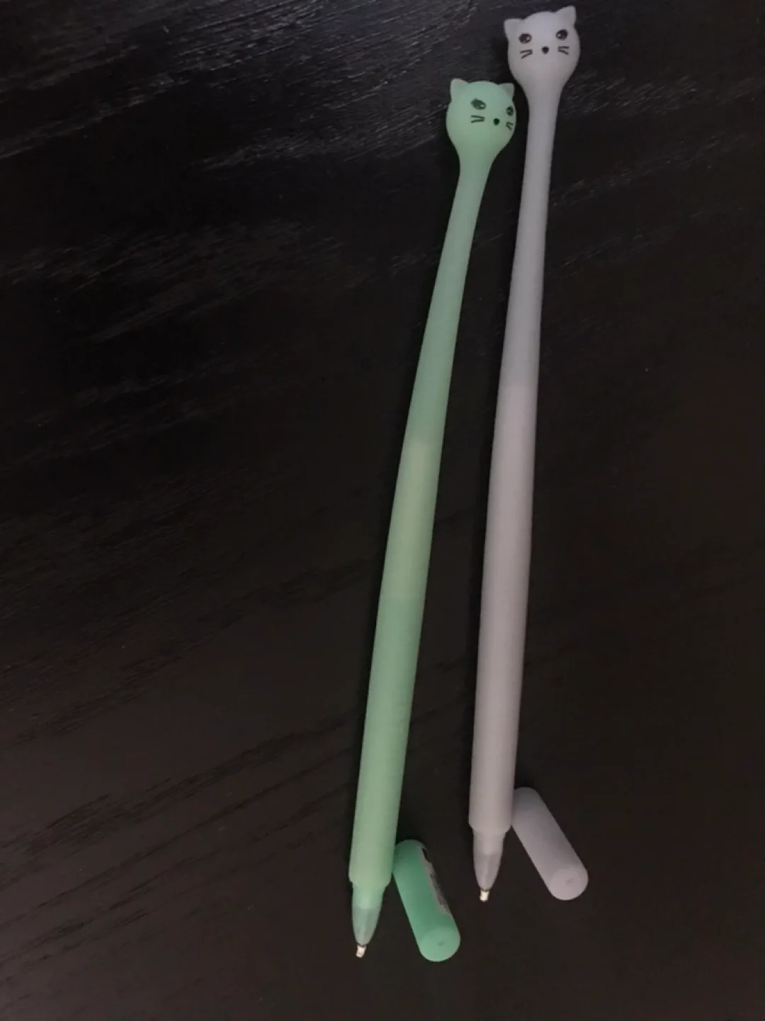 2 Adorable Cat Face Bendy Pens ✨NEW✨ image indicator(4)