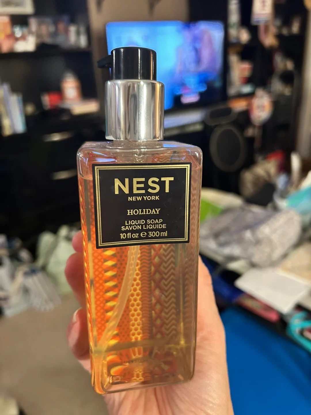 NEST New York Holiday Liquid Soap 10 fl oz image indicator(2)