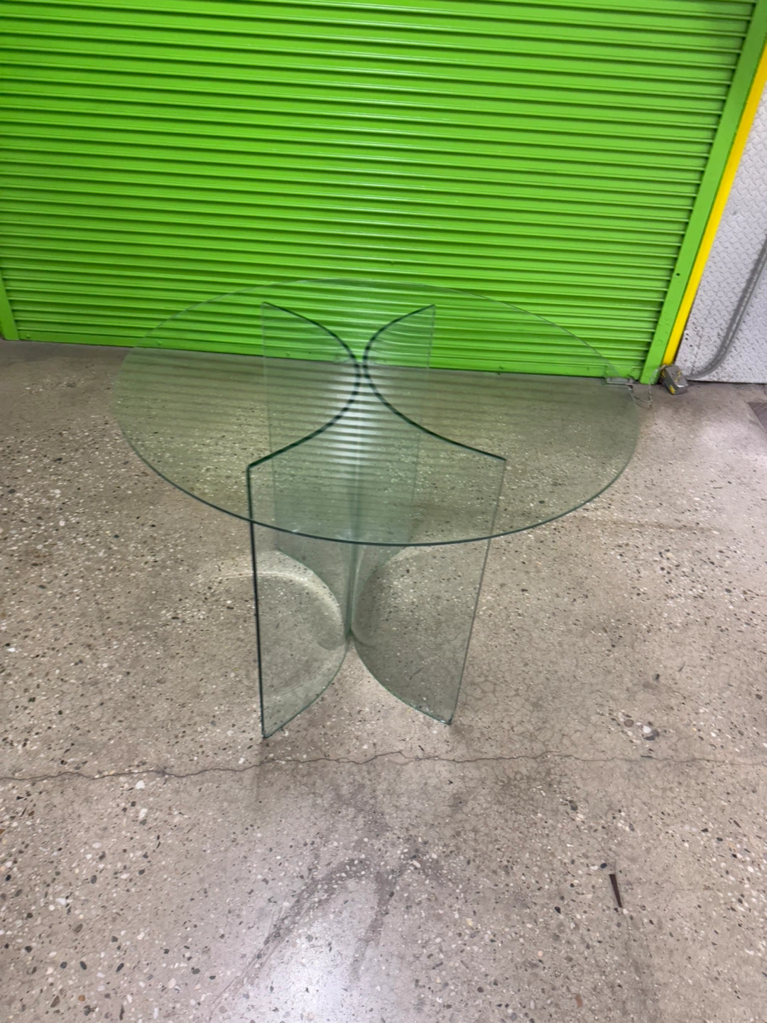 Glass Round Dining Table - photo 3