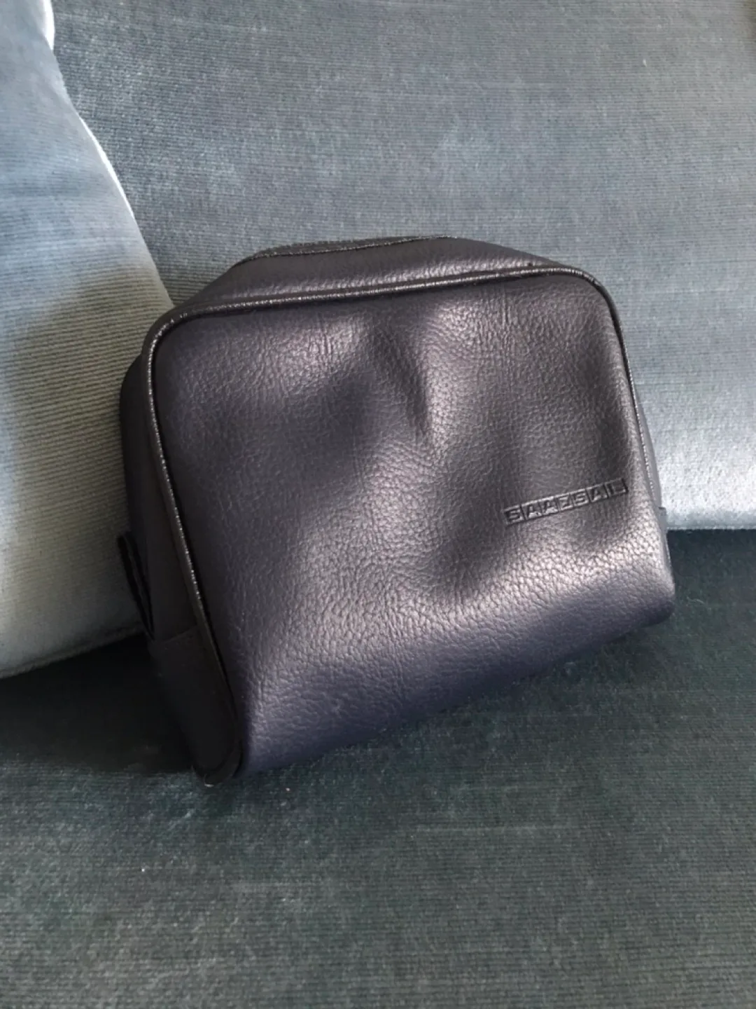 Leather Travel Kit + 7 ✨NEW Jack Black Travel Size Toiletries image indicator(2)