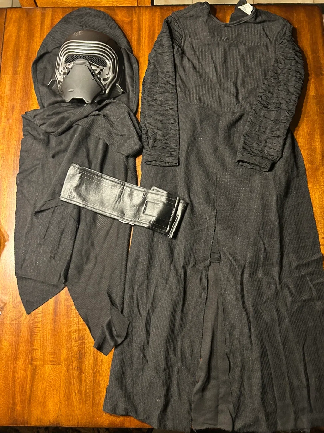 Star Wars Kylo Ren Child Costume (Medium 8-10) image indicator(2)