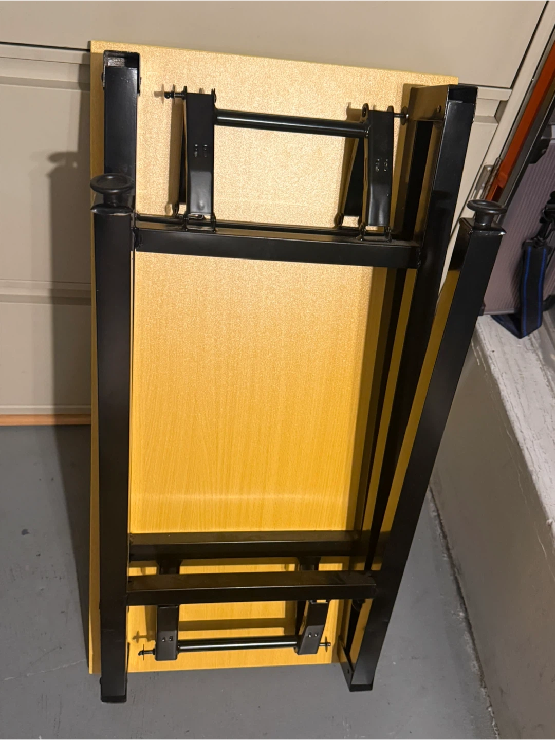 Folding Table - Portable & Lightweight - photo 2