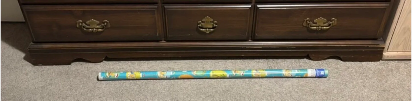Despicable Me Minion Gift Wrap - 20 sq ft thumbnail